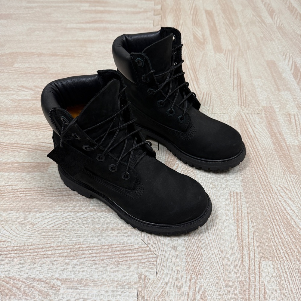 Timberland Womens 6-Inch Premium Black Nubuck Lace Up Waterproof Boots Size 5.5M